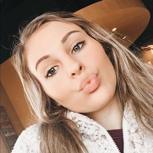 Meet your Posher, Josie